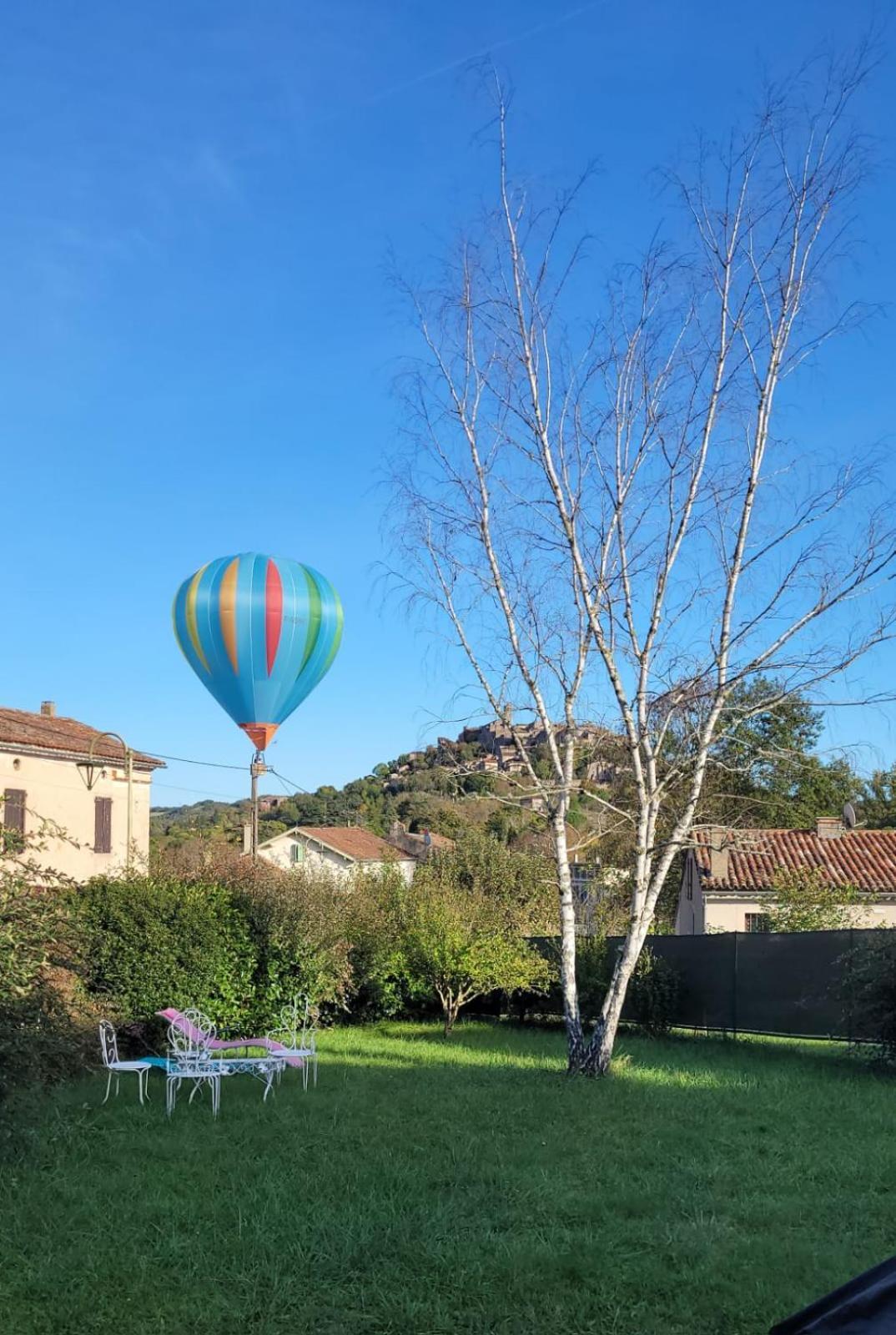 La Jolie Vue Et La Maison De La Tour- Cordes-Sur-Ciel Les Cabannes  Exterior foto